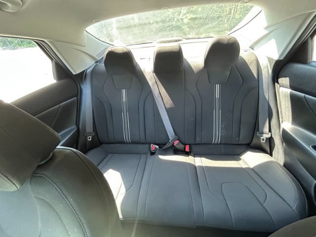 Used 2021 Hyundai Elantra SEL FWD image 28