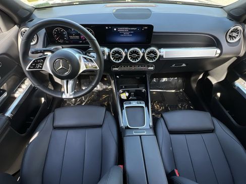 Certified 2026 Mercedes-Benz GLB 250 4MATIC image 28