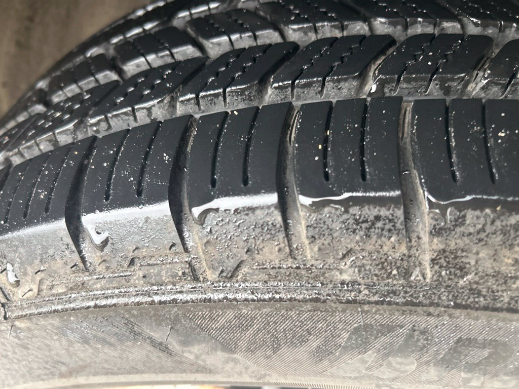 Used 2010 Toyota RAV4 4WD image 2