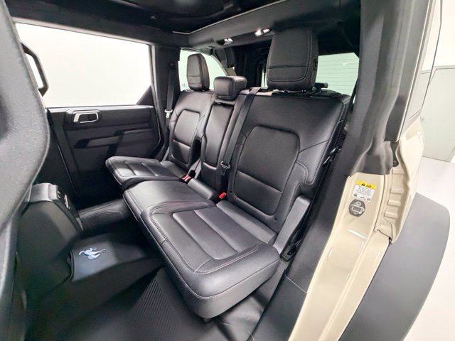 Used 2025 Ford Bronco Badlands w/ Sasquatch Package AWD/4WD image 21