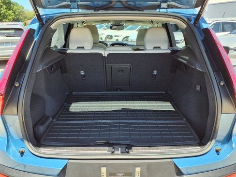 Certified 2023 Volvo XC40 B5 Ultimate w/ Protection Package Premier AWD/4WD image 18
