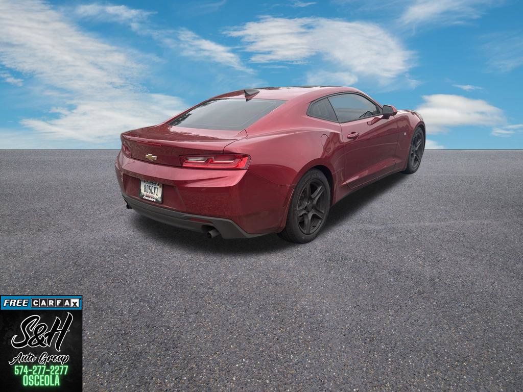 Used 2017 Chevrolet Camaro LT RWD image 5