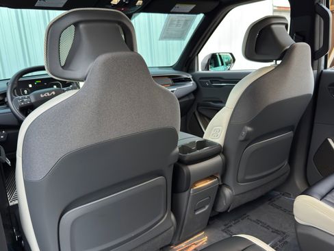 Used 2024 Kia EV9 GT-Line image 37