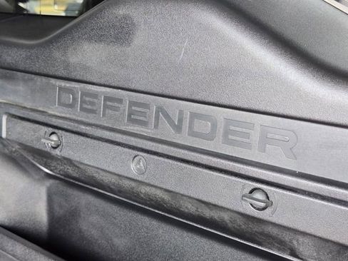 Used 2024 Land Rover Defender 130 X-Dynamic SE AWD/4WD image 18