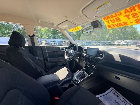 Used 2020 Hyundai Venue SEL FWD image 17