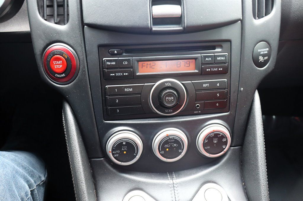 Used 2012 Nissan 370Z Coupe RWD image 21