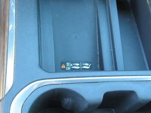 Used 2020 Chevrolet Silverado 1500 High Country image 25