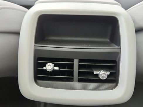 Used 2024 Cadillac Lyriq Sport RWD image 55
