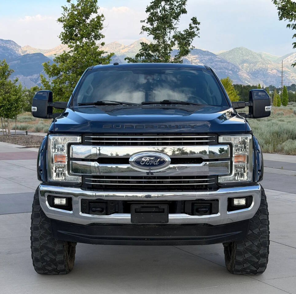 Used 2017 Ford F250 Lariat w/ Lariat Ultimate Package AWD/4WD image 2