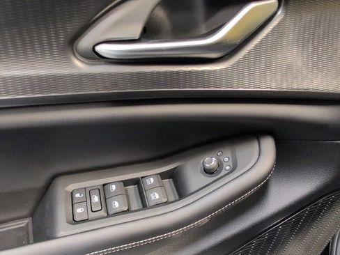 New 2025 Jeep Grand Cherokee Laredo w/ Luxury Tech Group I image 15