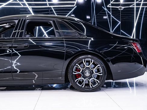 Used 2022 Rolls-Royce Ghost Black Badge AWD/4WD image 13