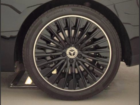 Used 2024 Mercedes-Benz CLE 450 4MATIC Cabriolet image 20