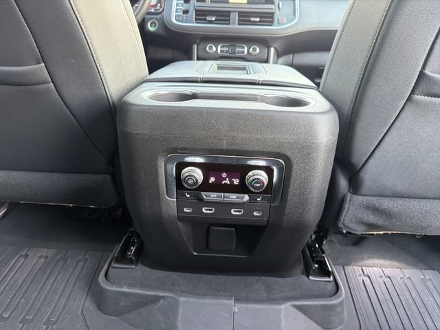 Used 2024 GMC Yukon XL AT4 AWD/4WD image 21