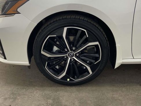 New 2025 Nissan Altima 2.5 SR w/ SR Premium Package image 8