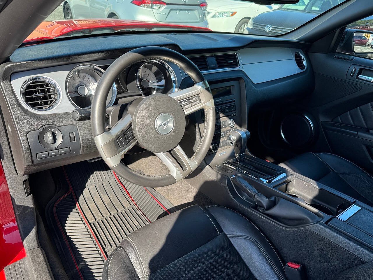 Used 2012 Ford Mustang Premium RWD image 10