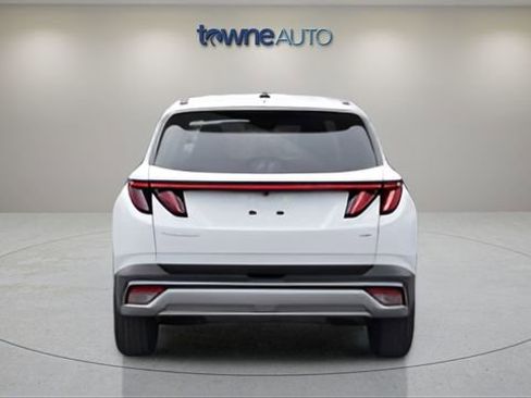 Used 2025 Hyundai Tucson SEL AWD/4WD image 4