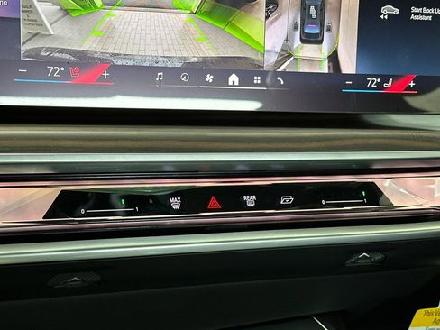 New 2026 BMW 760i xDrive image 17