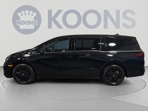 Used 2023 Honda Odyssey Sport image 13