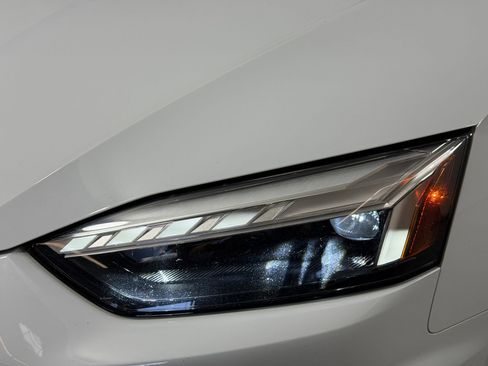 Used 2022 Audi A5 2.0T Premium Plus w/ Premium Plus image 11