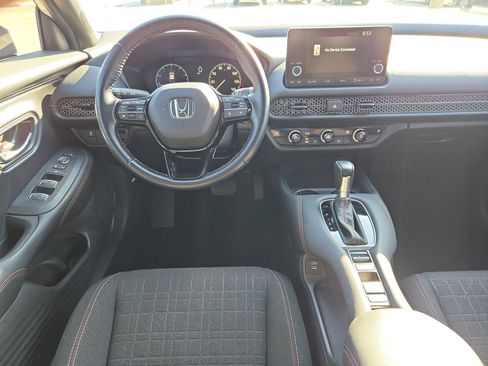 Certified 2025 Honda HR-V Sport image 27