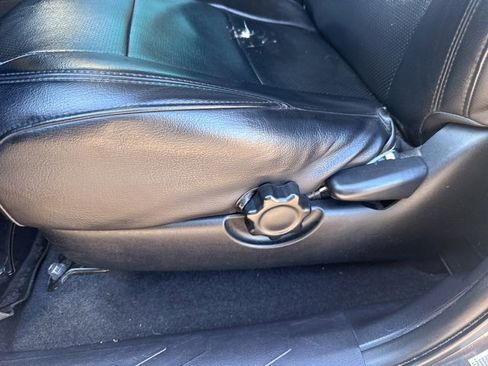 Used 2017 Toyota Tacoma SR5 image 18