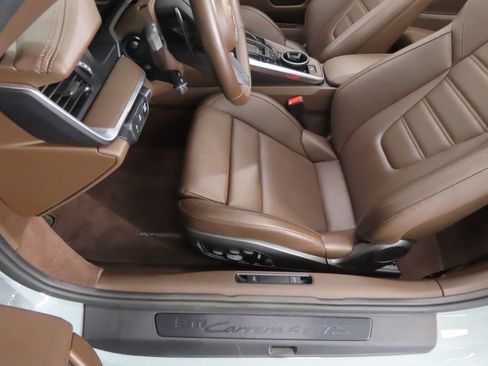 Certified 2025 Porsche 911 Carrera 4 GTS AWD/4WD image 46