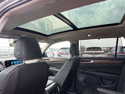 New 2026 Volkswagen Atlas SE AWD/4WD image 11