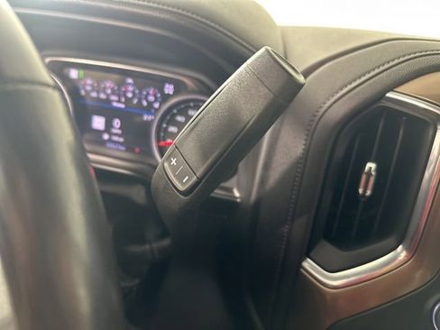 Used 2022 Chevrolet Silverado 1500 High Country w/ Technology Package AWD/4WD image 20