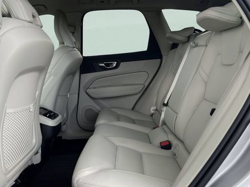 Certified 2024 Volvo XC60 B5 Ultimate w/ Climate Package AWD/4WD image 13