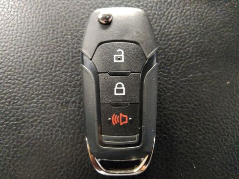 Used 2015 Ford F150 XL w/ Equipment Group 101A Mid image 32