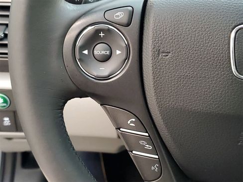 Used 2015 Honda Accord EX-L image 12