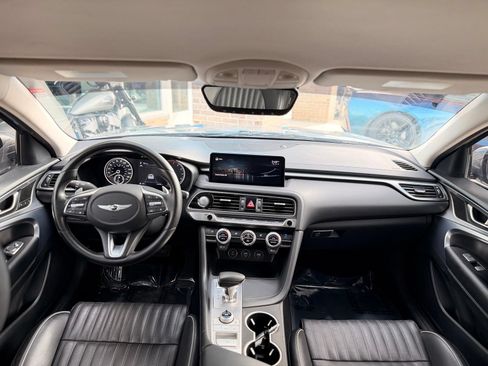 Used 2022 Genesis G70 3.3T RWD image 24