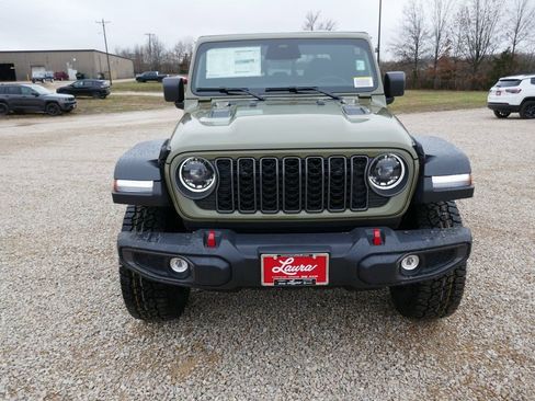 New 2026 Jeep Gladiator Rubicon w/ Steel Power Dome Hood Package image 9