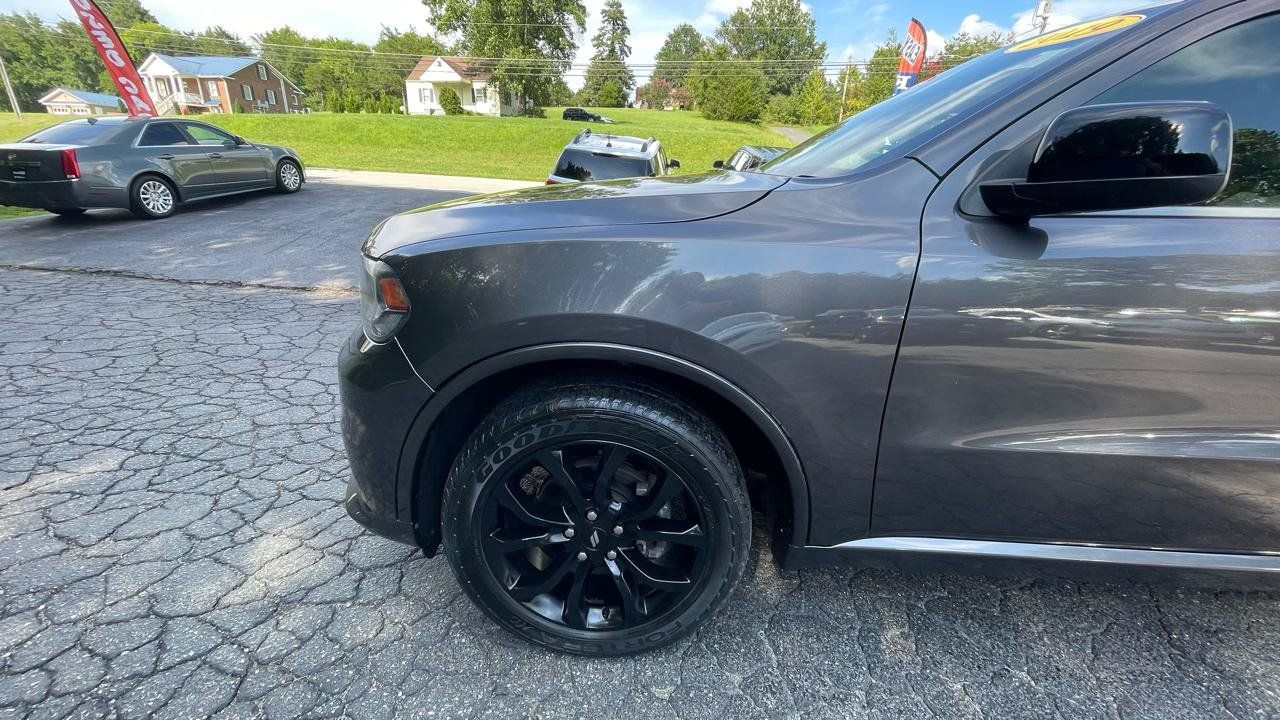 Used 2019 Dodge Durango GT w/ Blacktop Package AWD/4WD image 2