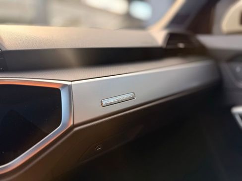 Used 2019 Audi Q3 2.0T Premium image 20