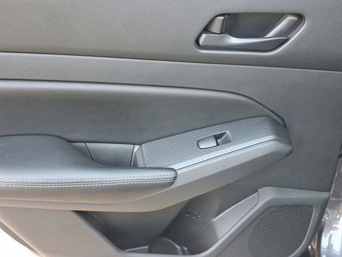 Used 2024 Nissan Altima 2.5 SV image 19