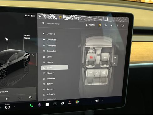 Used 2025 Tesla Model Y Performance AWD/4WD image 29