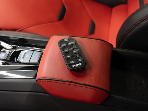 Used 2020 Lamborghini Huracan EVO image 20