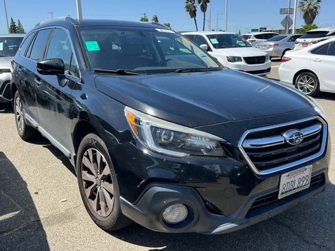 Used 2018 Subaru Outback 2.5i Touring w/ Popular Package #3 image 3