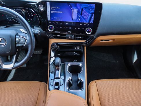 Used 2024 Lexus NX 350h AWD w/ Vision Package image 13