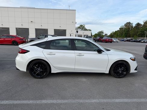 Used 2023 Honda Civic Sport image 5
