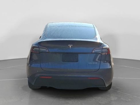 Used 2023 Tesla Model Y Long Range AWD/4WD image 5