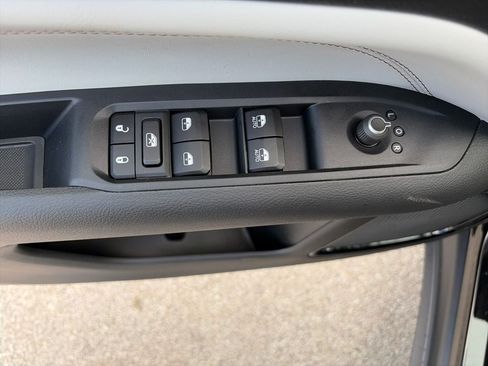 New 2026 Jeep Compass Limited AWD/4WD image 18