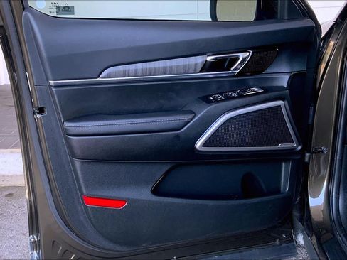 Used 2023 Kia Telluride EX image 41