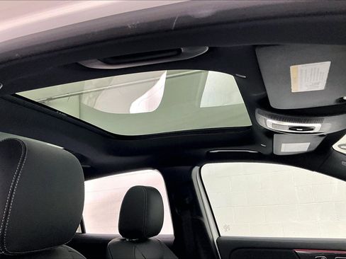 Certified 2022 Mercedes-Benz GLA 45 AMG White image 28