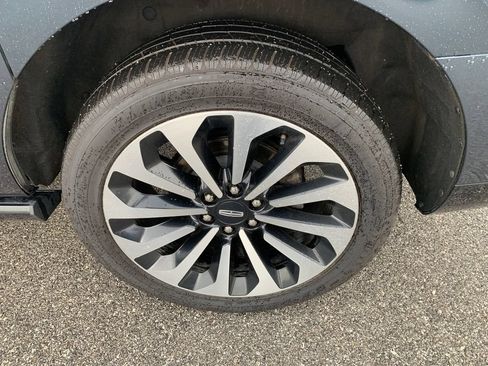 Used 2022 Lincoln Navigator L Reserve AWD/4WD image 4