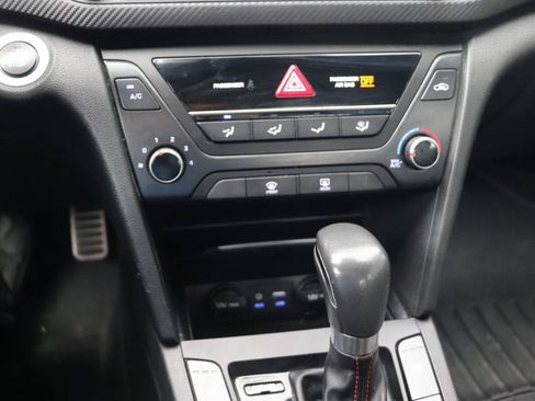 Used 2018 Hyundai Elantra Sport FWD image 16