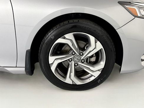 Certified 2020 Honda Accord EX image 32