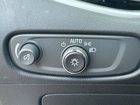 Used 2020 Chevrolet Malibu LS FWD image 22