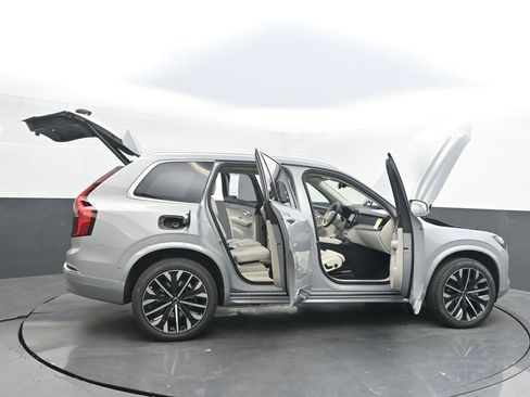New 2026 Volvo XC90 B6 Ultra image 39